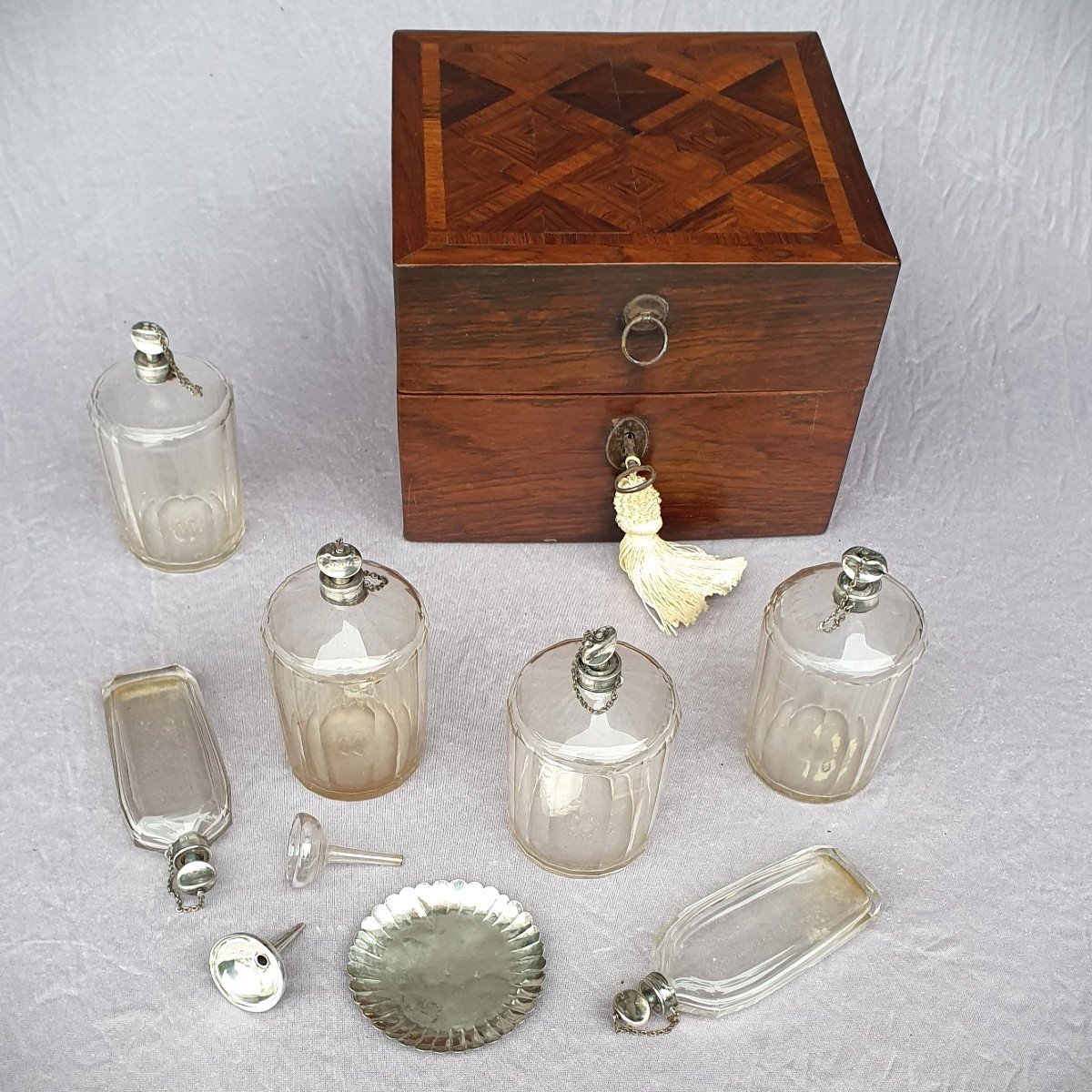 Perfume Kit, Perfume Cellar, 18th Century-photo-3