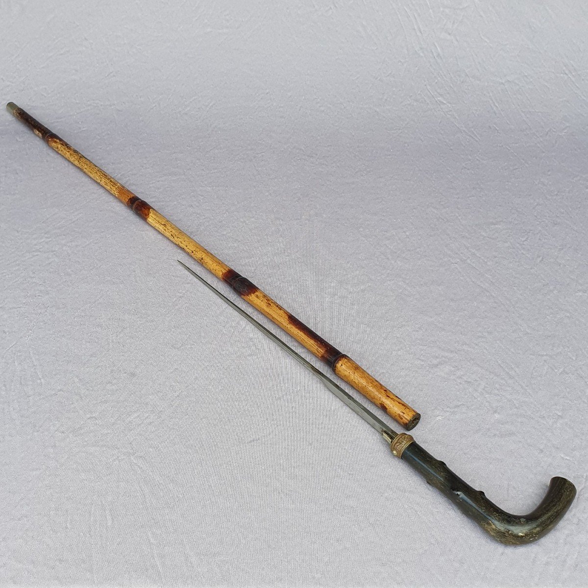 Canne épée ancienne, poignée corne, ouverture par bouton poussoir-photo-2