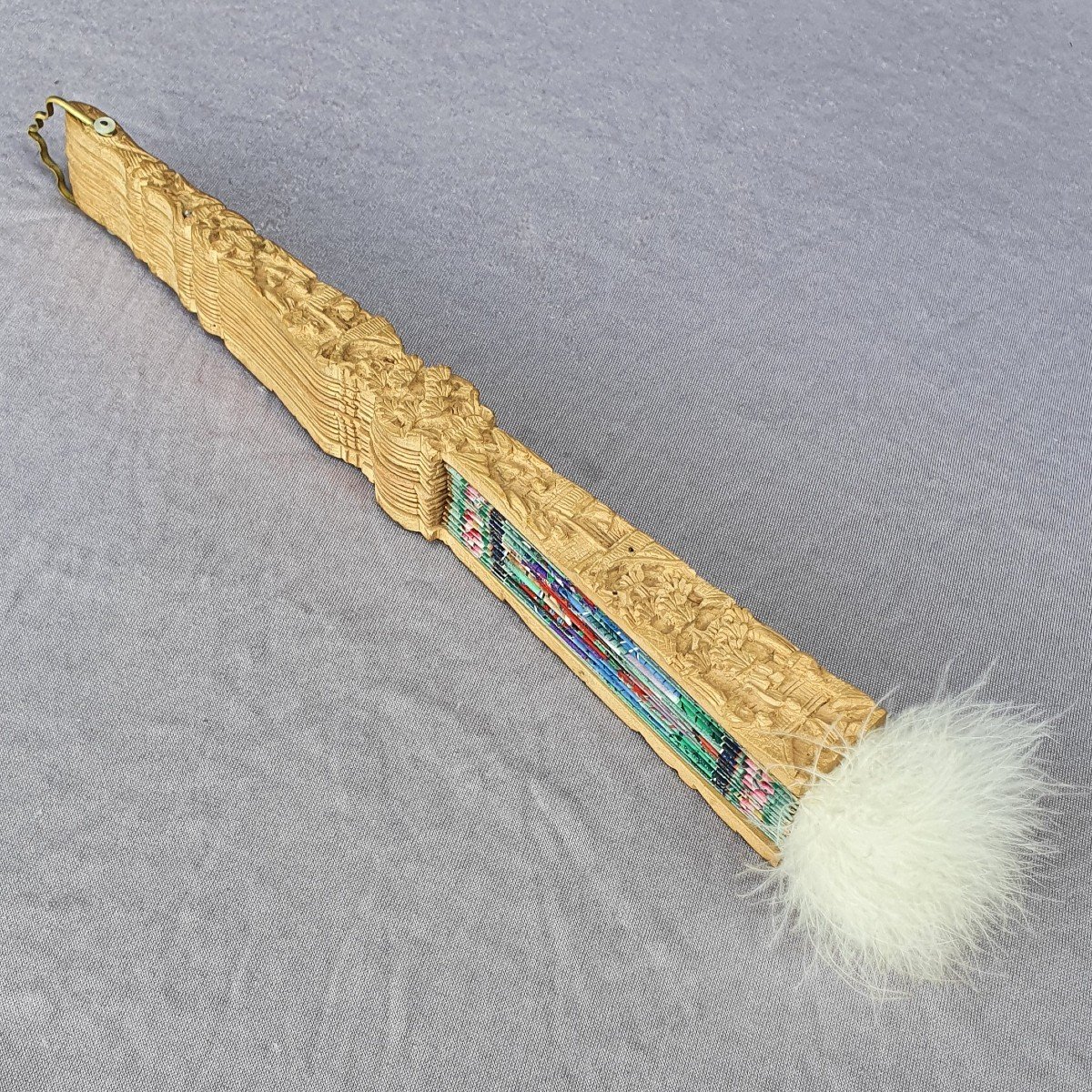 Eventail ancien, Chine XIXe siècle, monture en bois de Santal-photo-3