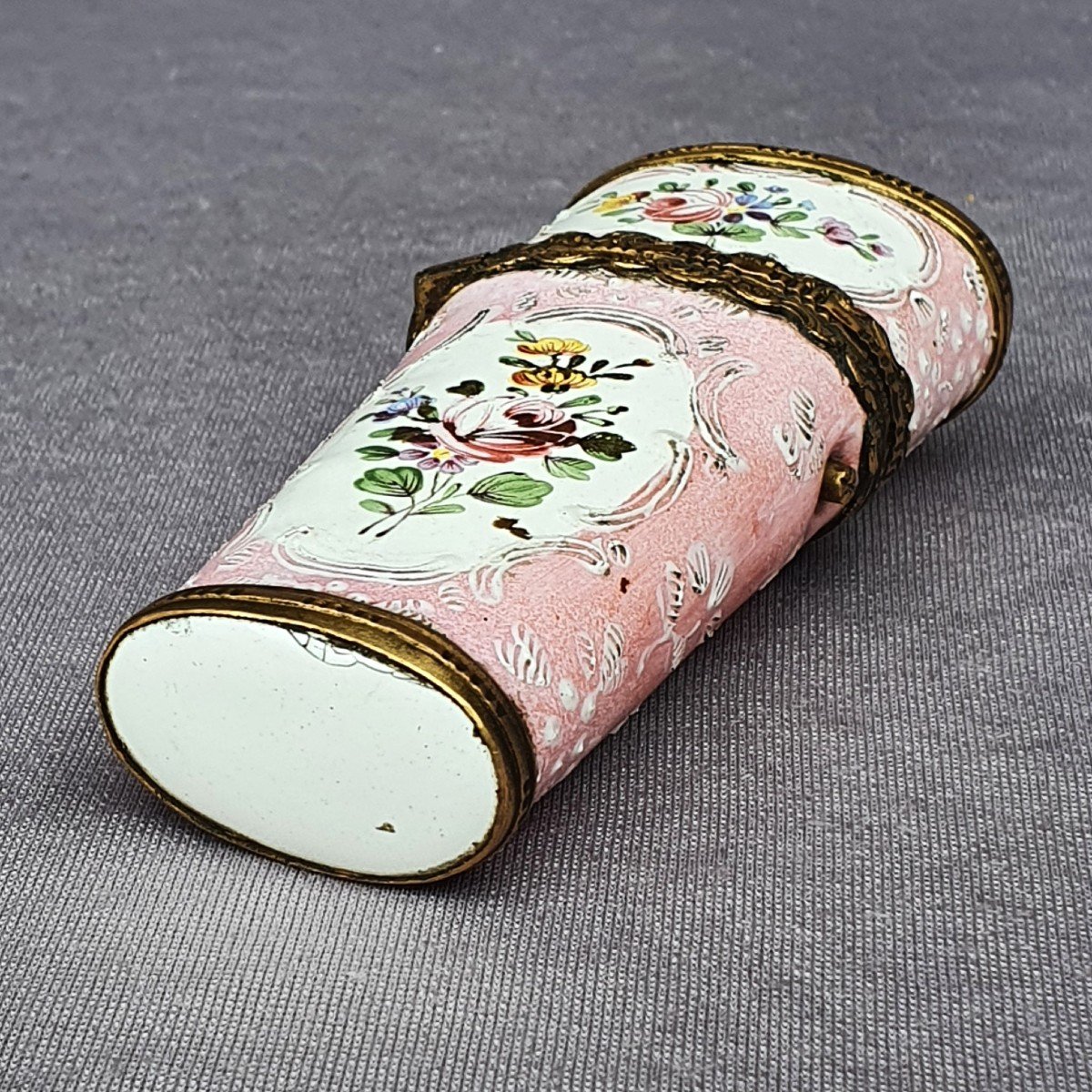 Necessaire de couture en métal émaillé, Battersea XVIIIe siècle-photo-3