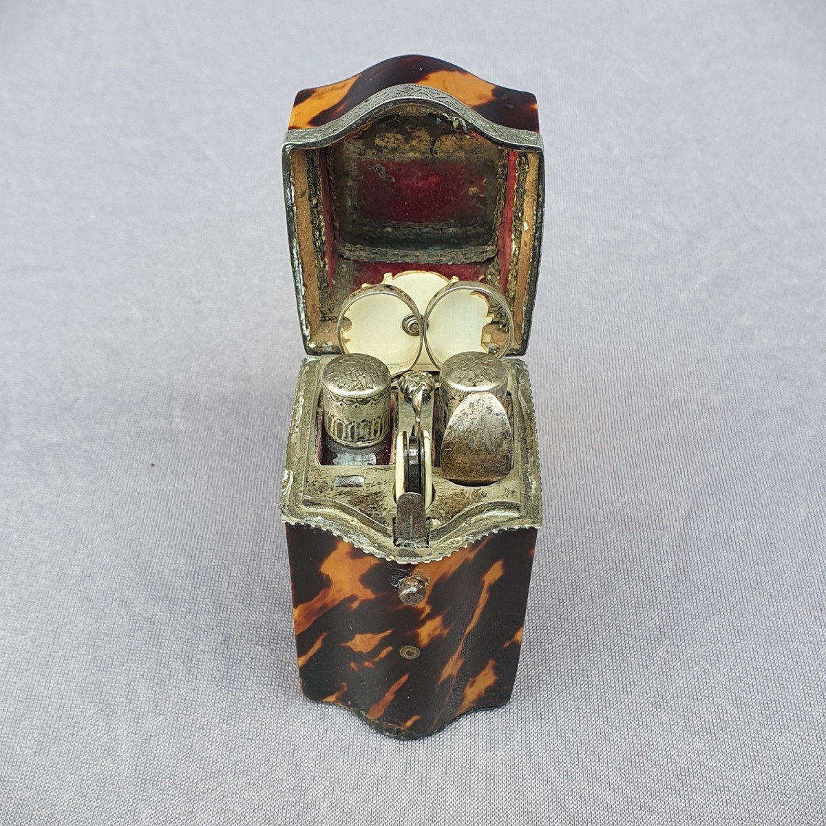 Nécessaire de voyage, écaille et argent, écriture, couture, flaconnier...début XIXe-photo-2