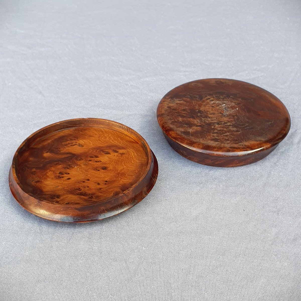 Boite ronde en bois de loupe au couvercle orné du profil de Napoléon-photo-2