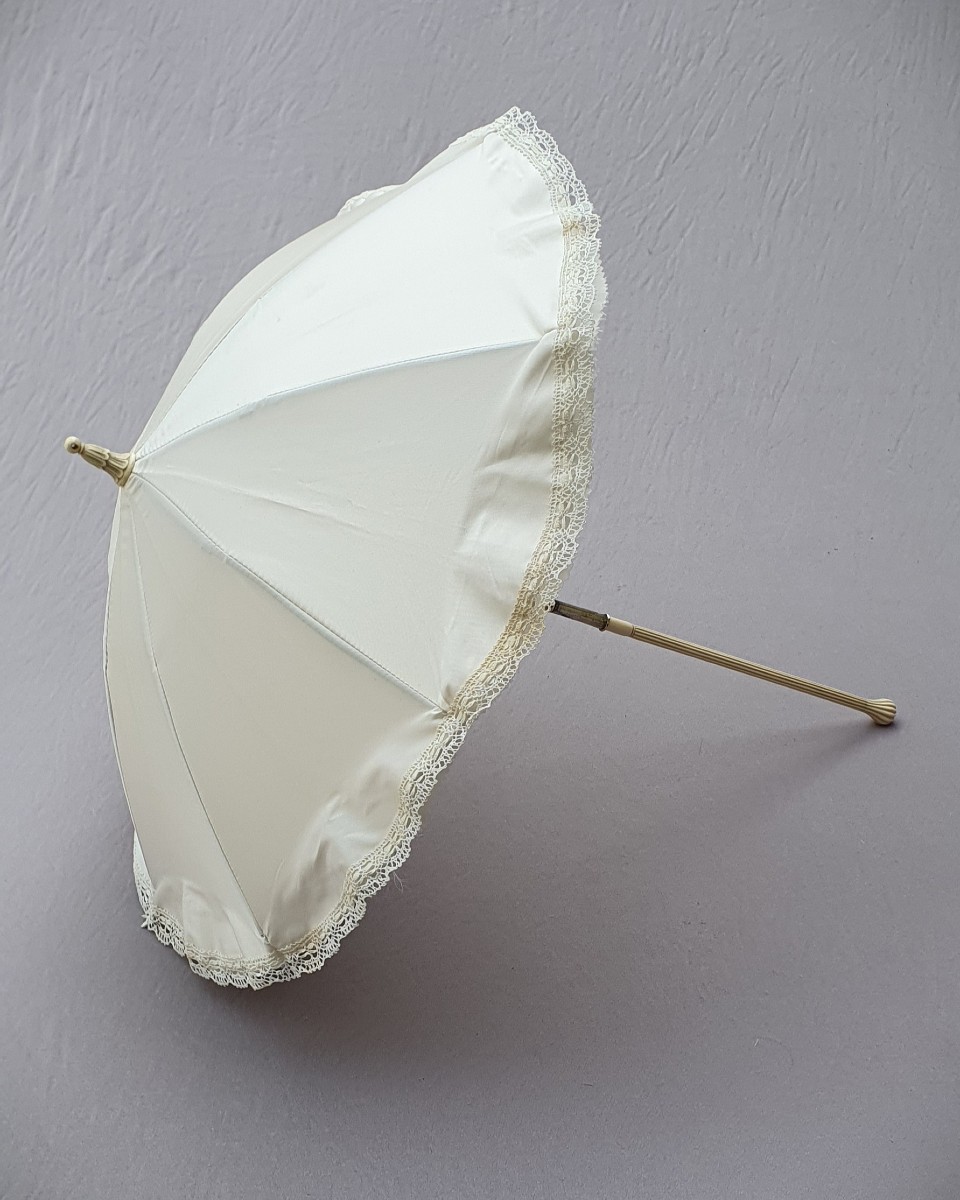 Antique Umbrella, Very Good Condition, Usable For Weddings Or Historical Reenactments, Circa 18
