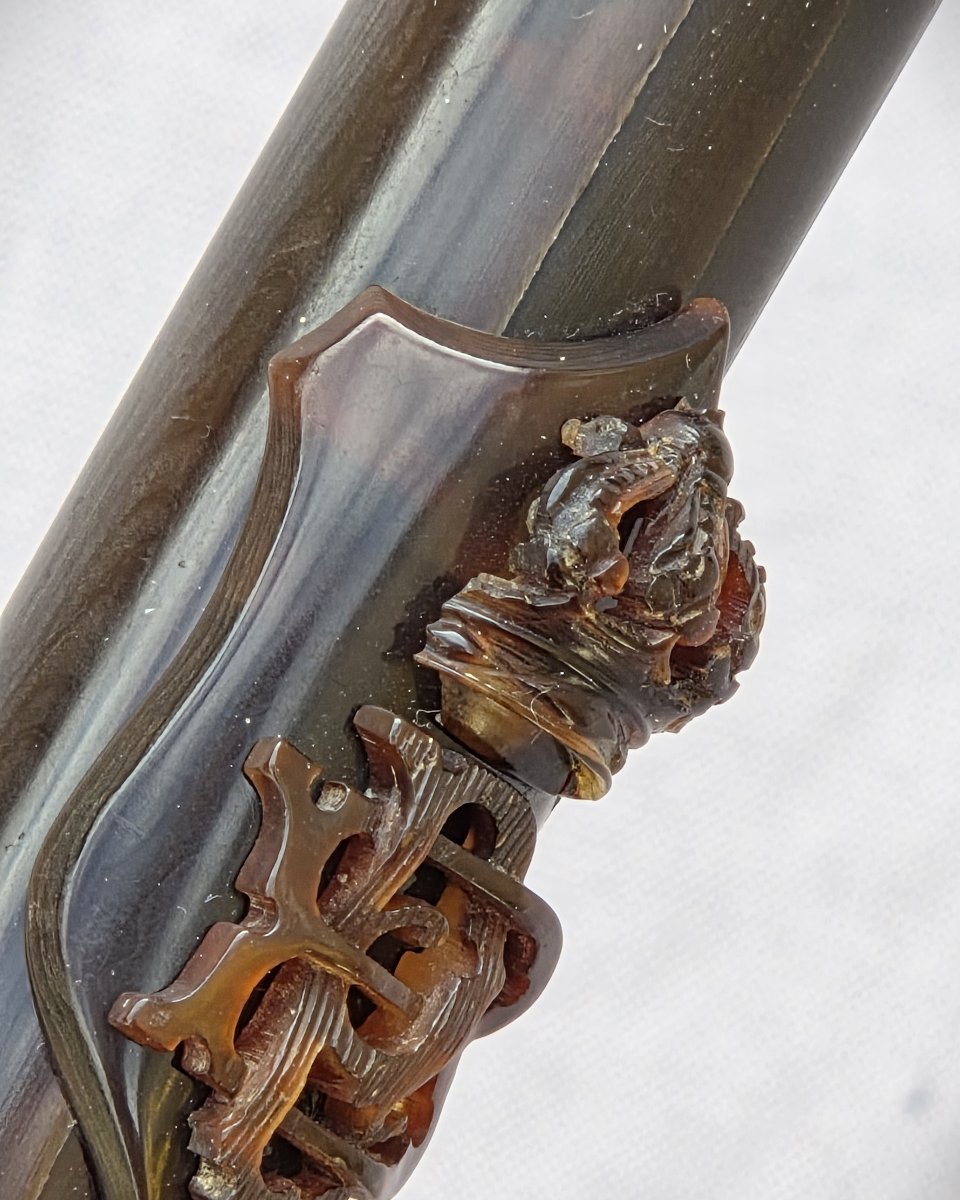 Antique Walking Stick With Monogram Beneath Royal Crown, Shaft Entirely Made Of Brown Horn-photo-4