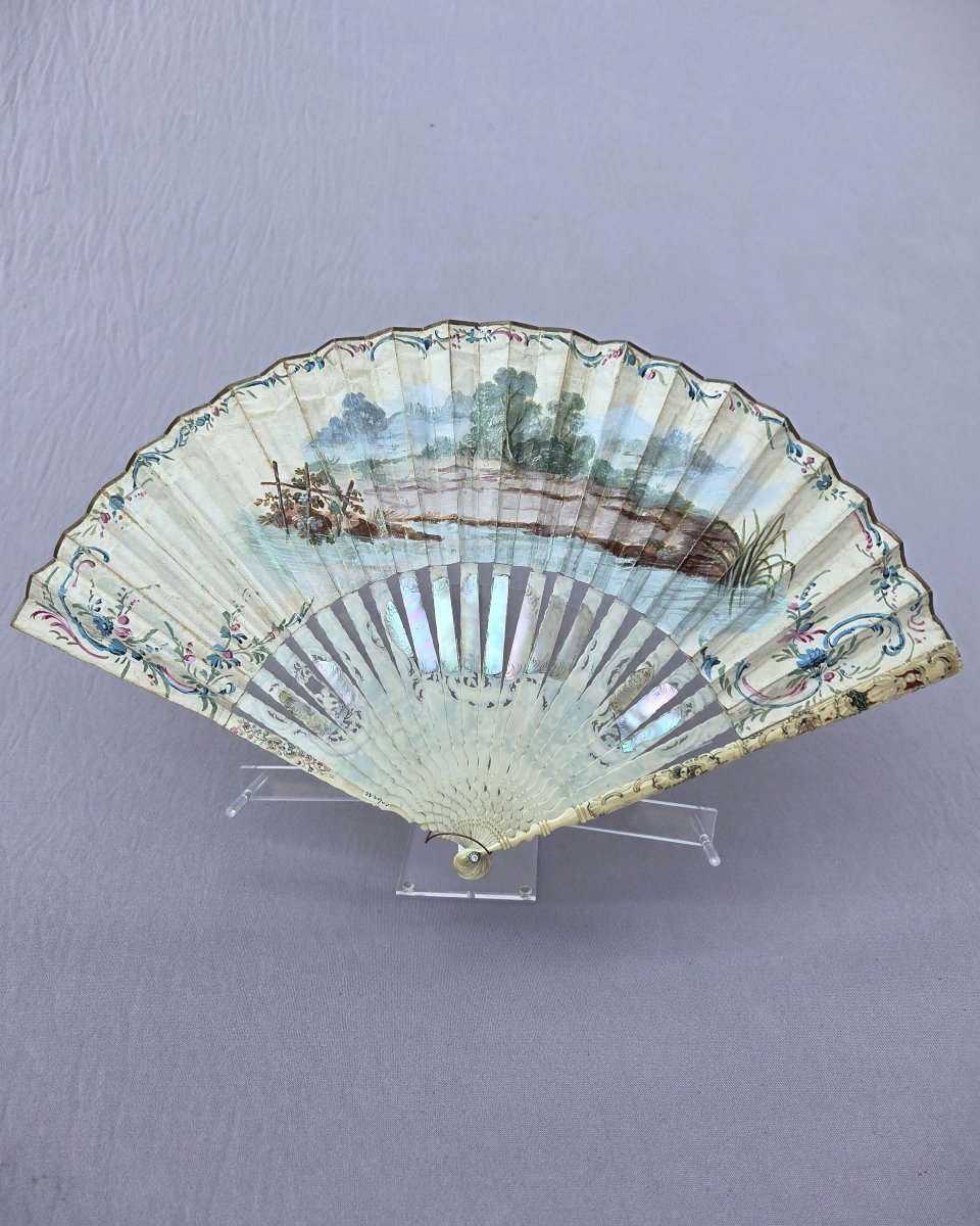 Eventail 18e siècle, « la montreuse de chien », époque Louis XVI-photo-5