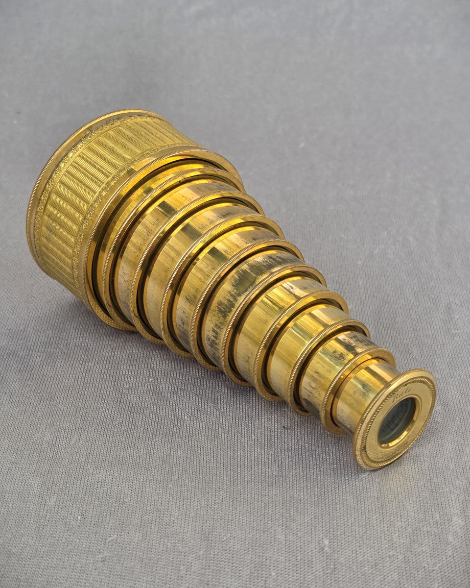 Theatre Opera Glasses With 9 Pulls, Bate, London, 19th Century.