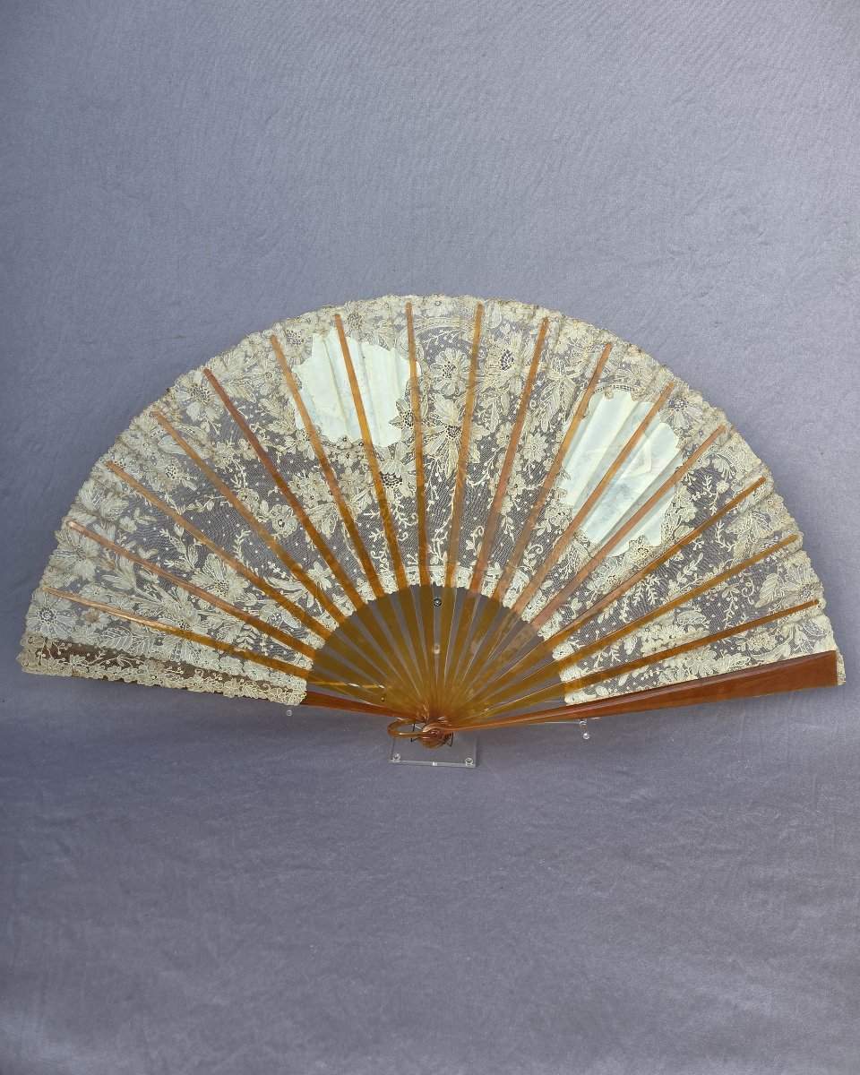 Antique Fan, Blonde Tortoiseshell, Needlepoint Lace, Gold Monogram M, Signed E. Guerard-photo-4