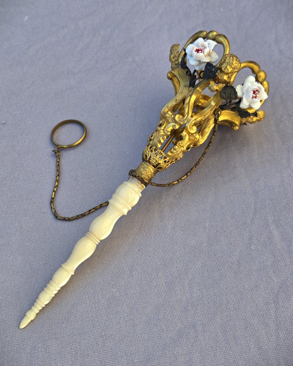 Porte bouquet de bal, époque Napoléon III, manche en nacre-photo-2