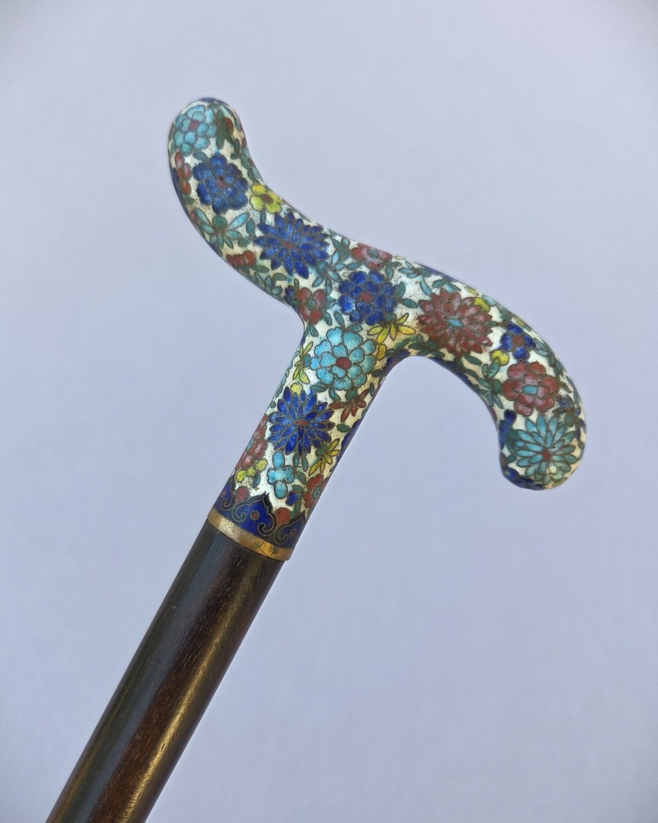 Antique Walking Stick With A Cloisonné Enamel "opera" Knob