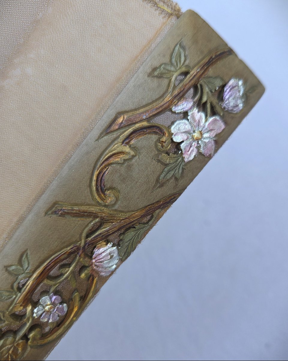 Eventail peint de fleurs et papillons vers 1900-photo-4