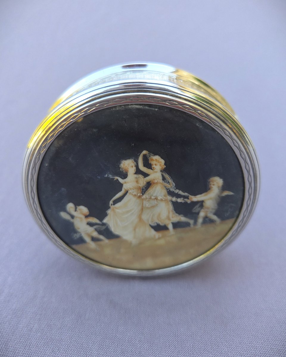 Guilloché Silver Box With Vermeil Interior, Lid Decorated With A Miniature.-photo-2