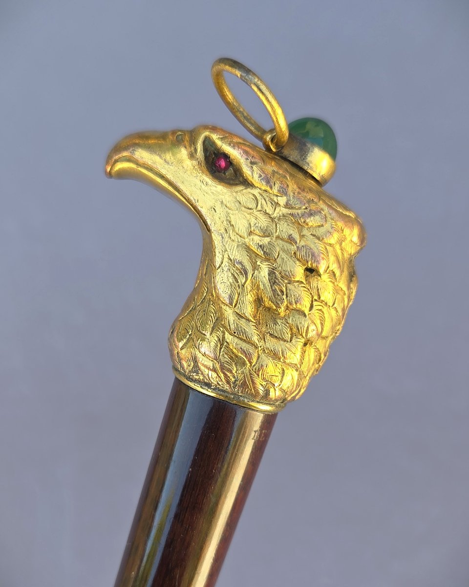 Parapluie à système pour turfiste, vers 1900, bois d’Amourette, pommeau aigle