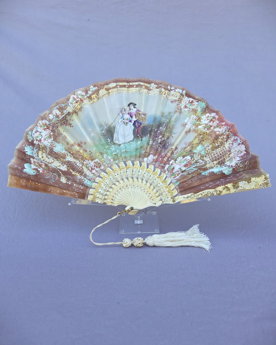 Eventail ancien, vers 1910, feuille en tulle peinte, éventail en parfait état et utilisable