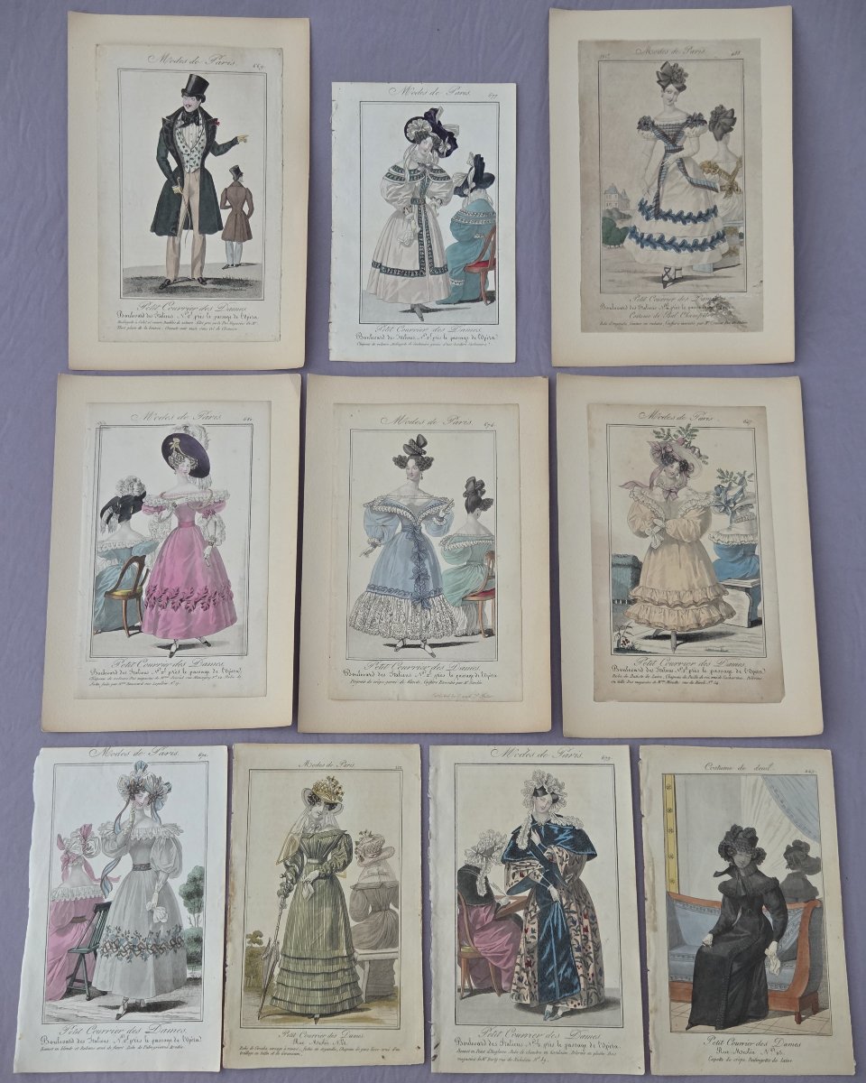 Lot de 10 gravures de mode 1827, Modes de Paris, Petit Courrier des Dames