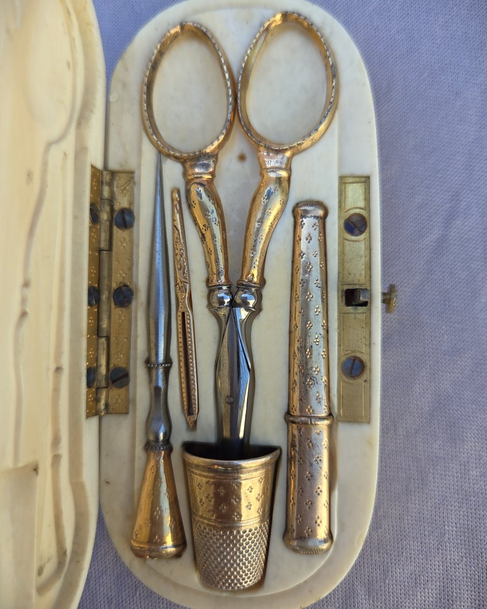 19th-century 18-karat Gold Sewing And Embroidery Kit-photo-4