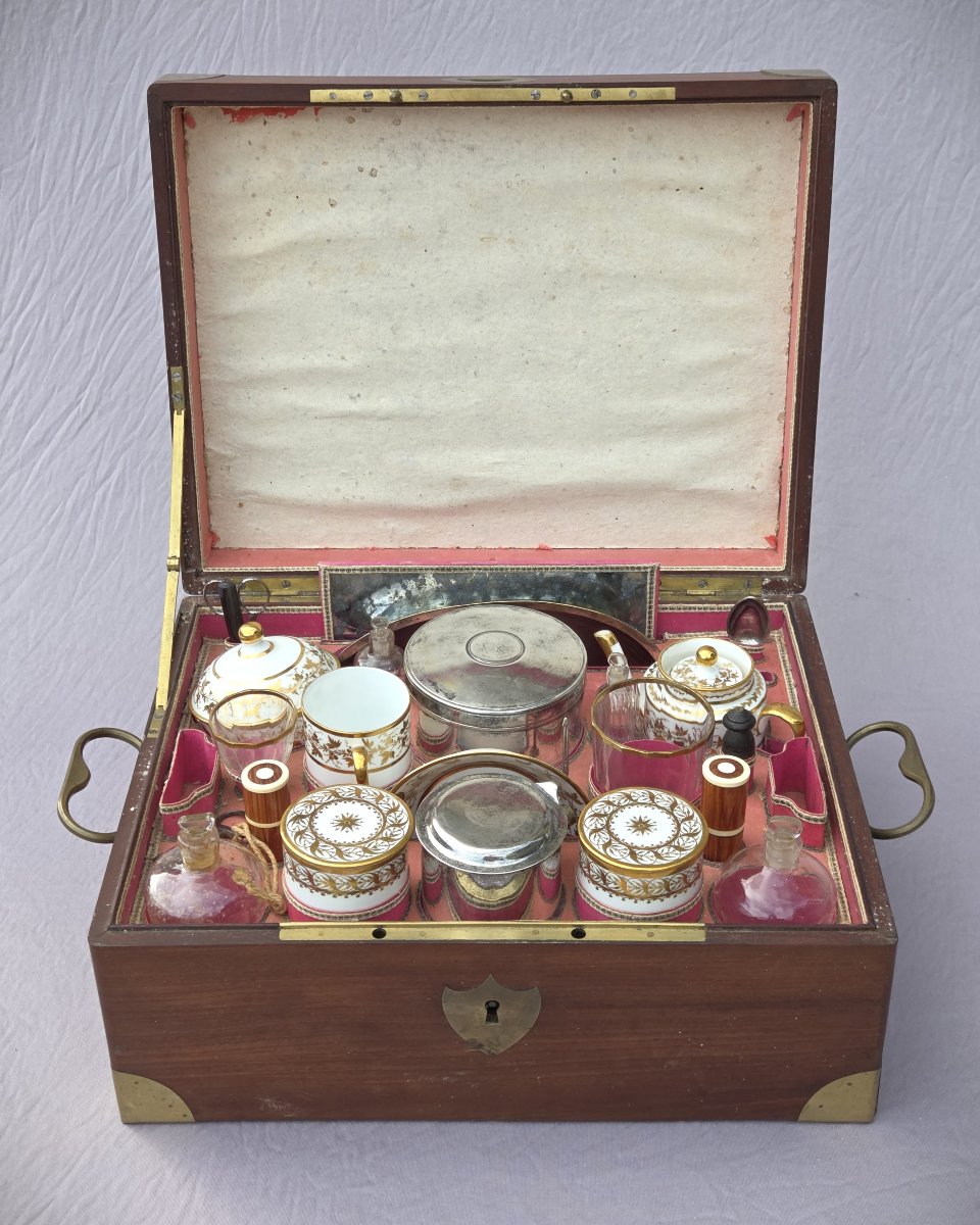 Late 18th-century Travel Kit