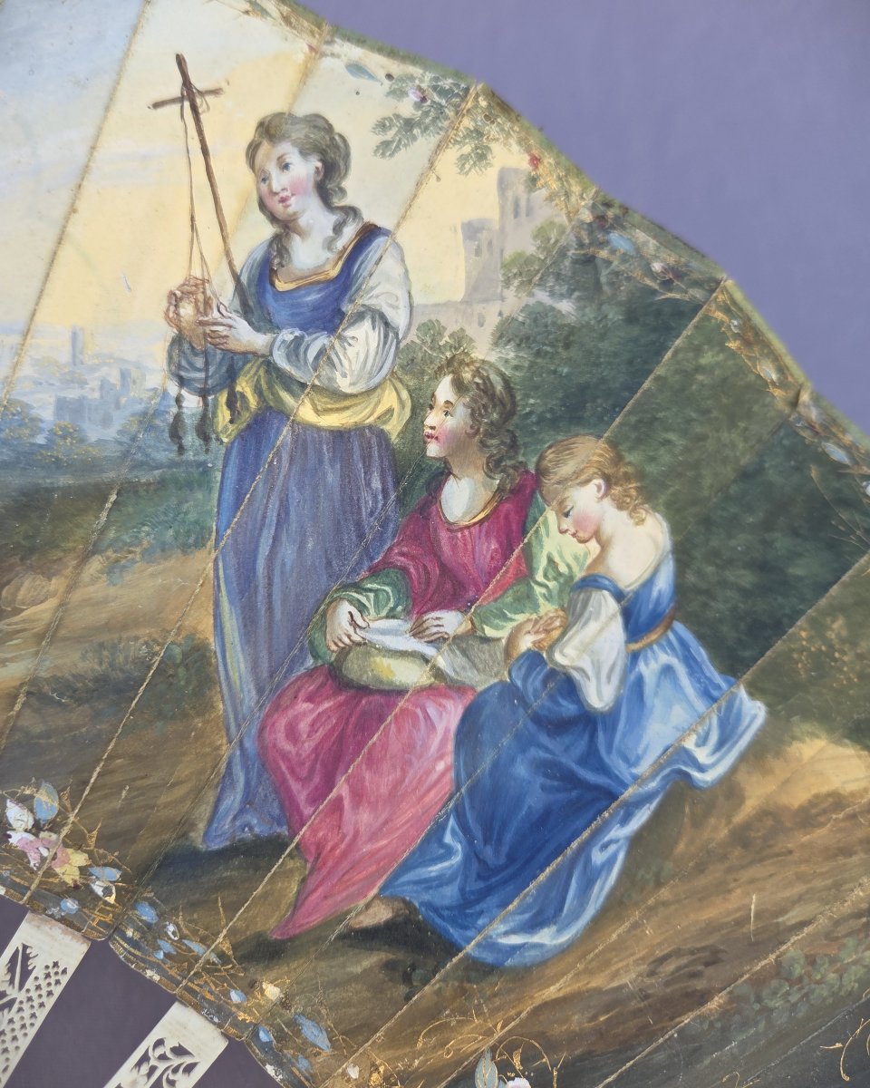 Eventail XVIIIe à système, nécessaire de beauté, « les brodeuses »-photo-5