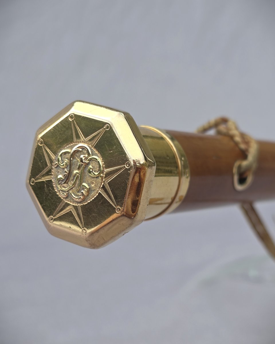 18th-century Louis XVI-era Cane With An 18-karat Gold Pommel