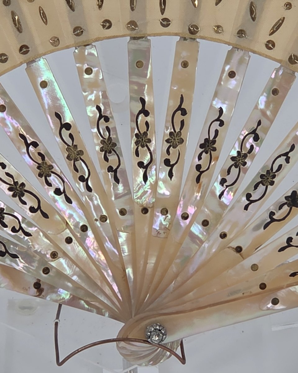 Antique Fan, Mother-of-pearl And Sequined Silk, Circa 1910-photo-4