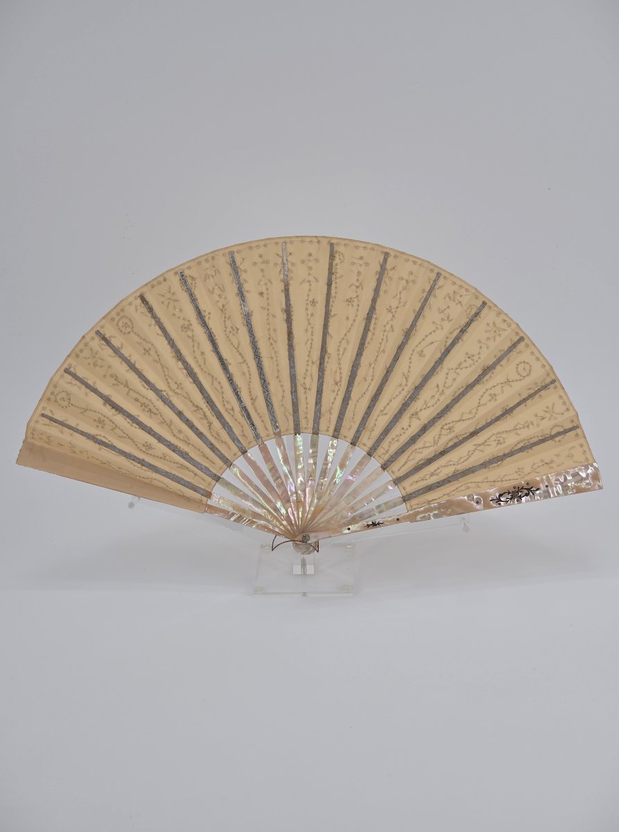 Antique Fan, Mother-of-pearl And Sequined Silk, Circa 1910-photo-2