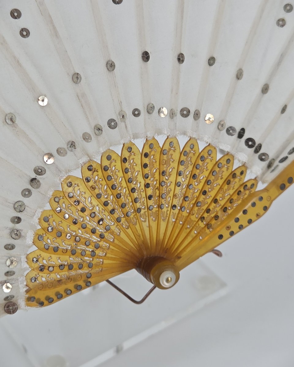Antique Fan From The Empire Period In Its Original Box, Made Of Sequined Tulle And Horn-photo-1