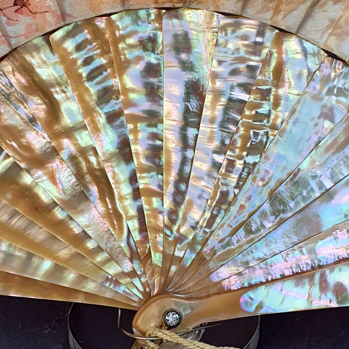 Antique Mother-of-pearl And Satin Fan Signed Lauronce, 19th Century-photo-3