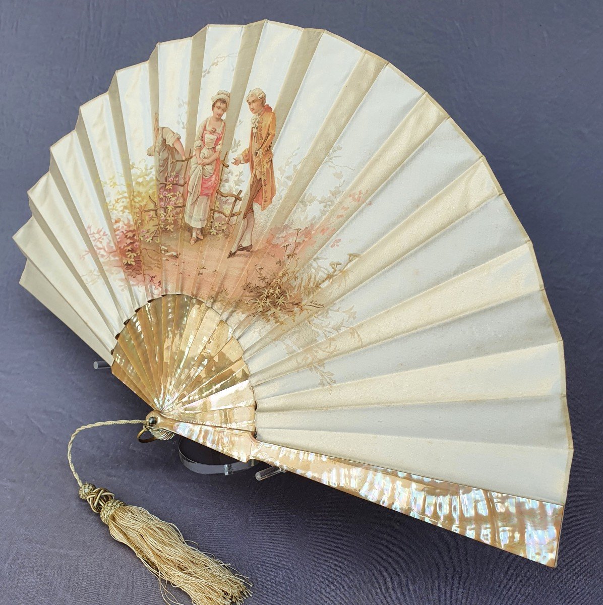 Antique Mother-of-pearl And Satin Fan Signed Lauronce, 19th Century-photo-1