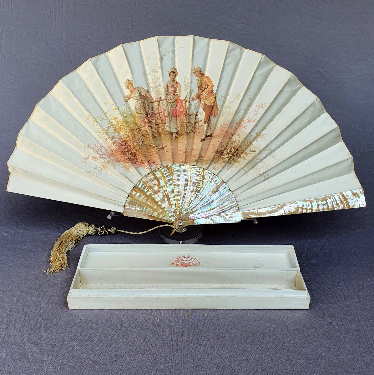 Antique Mother-of-pearl And Satin Fan Signed Lauronce, 19th Century