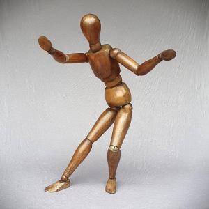 Large Vintage Articulated Wooden Artist Mannequin, 25,98 Inches High, Circa 1950