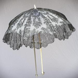 Antique Umbrella, Circa 1860, Silk, Lace, Bone Handle, Wedding, Historical Reconstruction