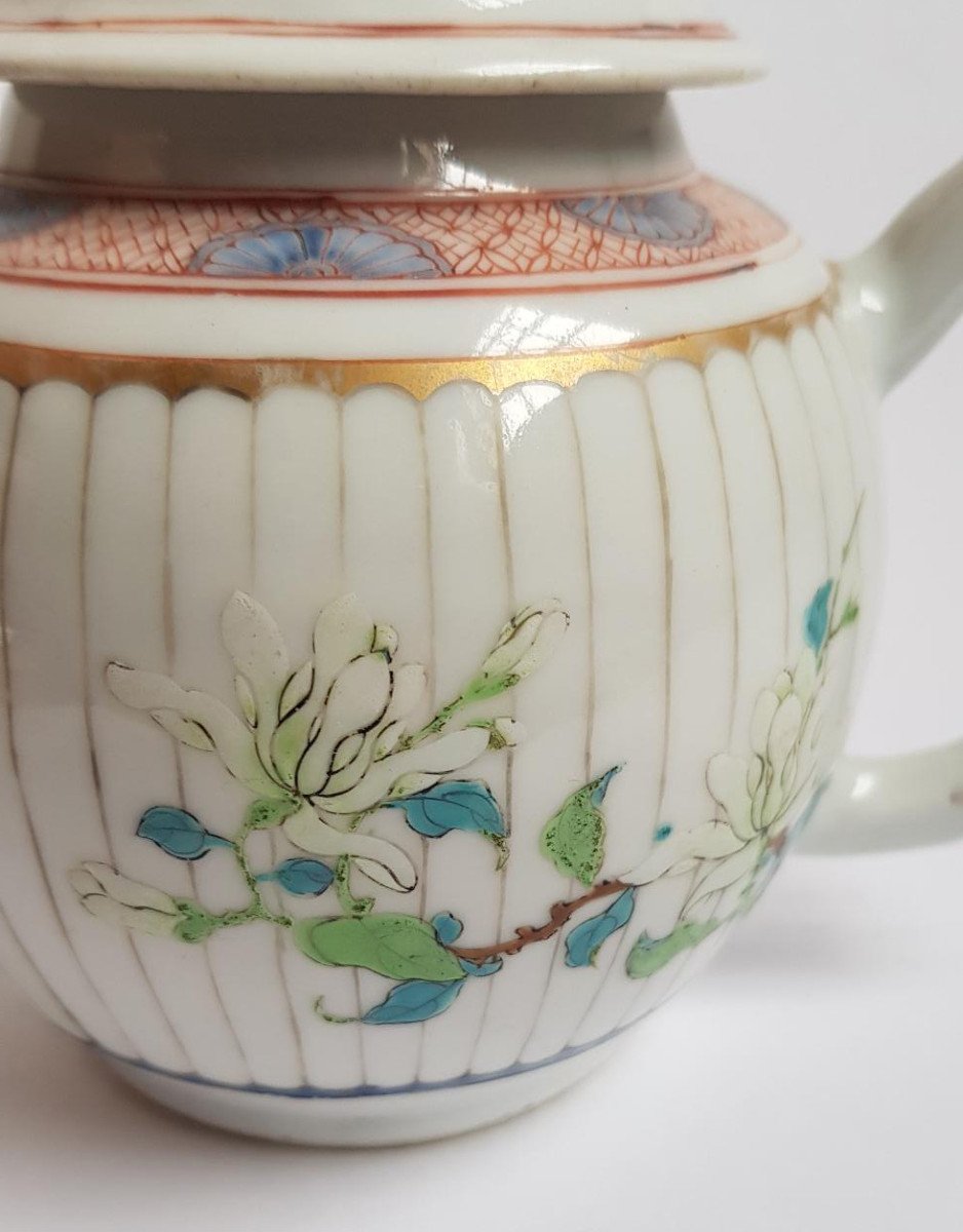 18th Century Chinese Famille Rose Qianlong Porcelain Teapot -photo-3