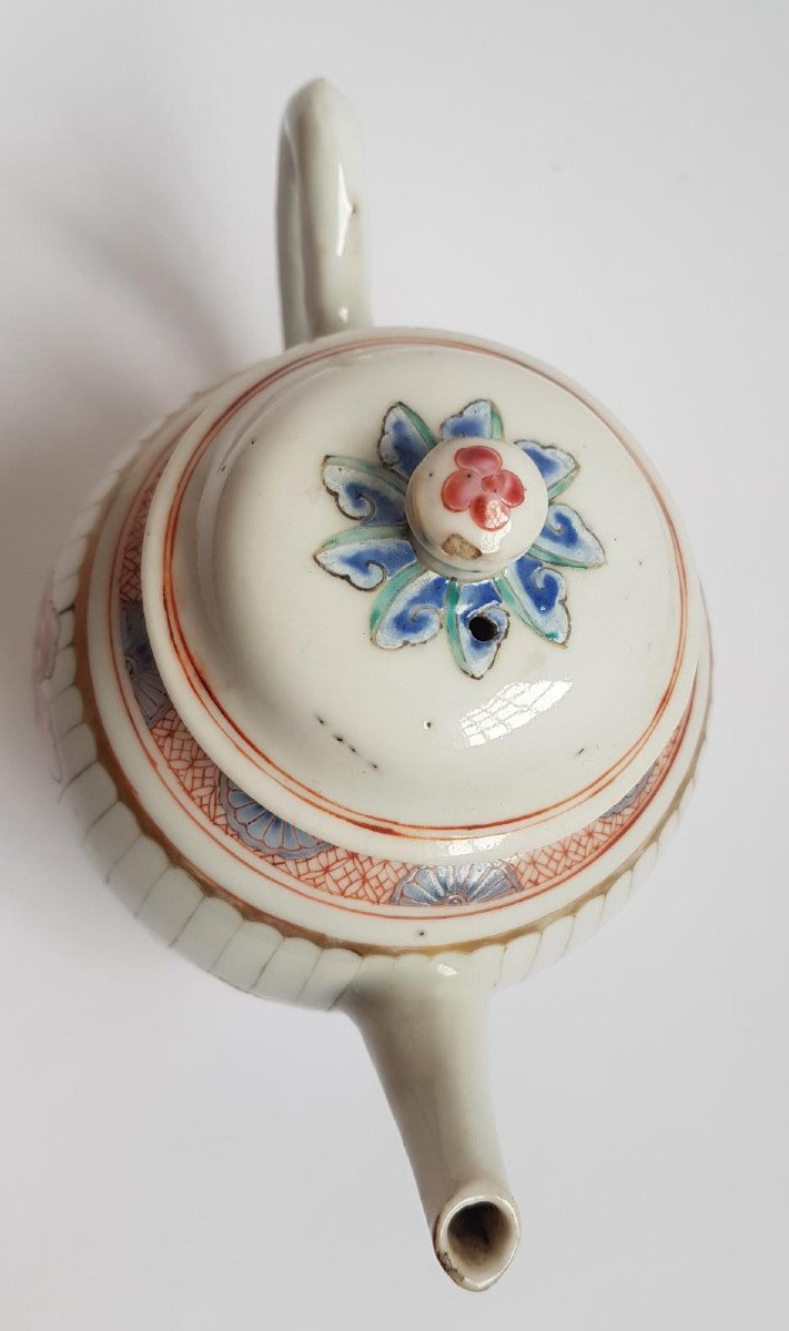 18th Century Chinese Famille Rose Qianlong Porcelain Teapot -photo-4