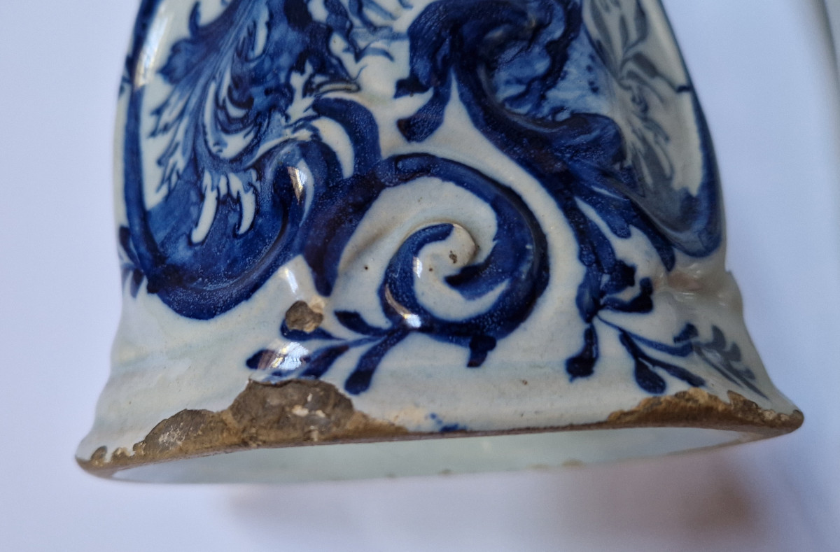 Pair Of Delft Earthenware Beaker Vases, Rococo Period, Circa 1760 Delft-photo-6