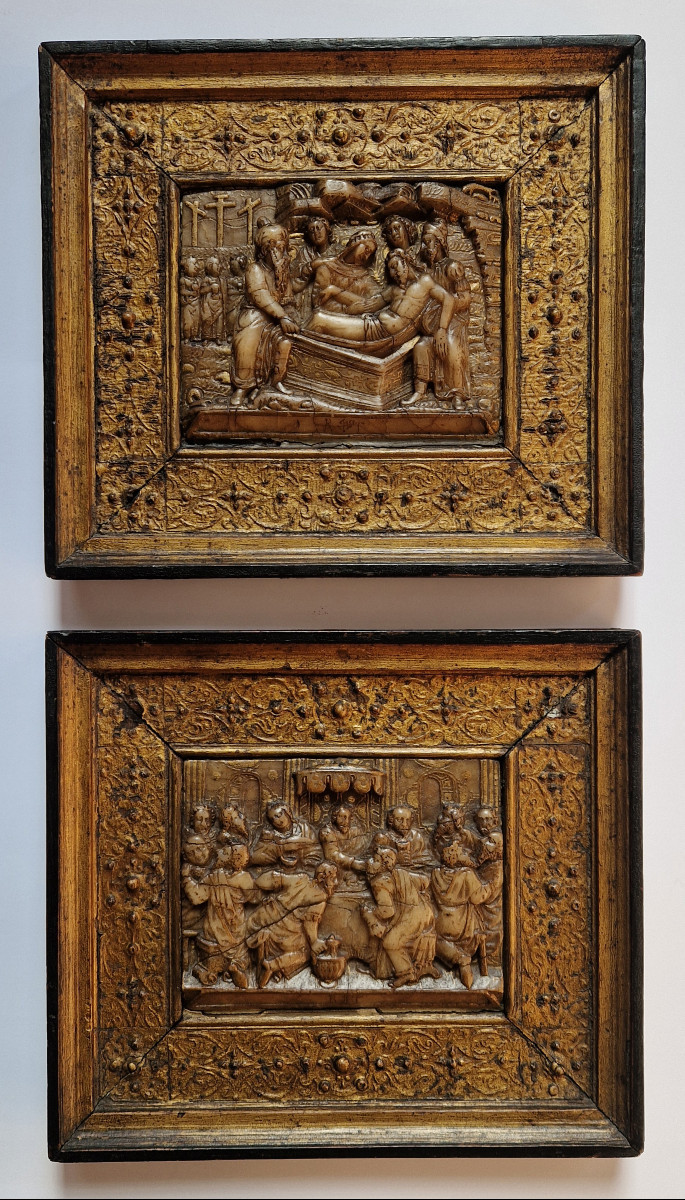 Paire de reliefs en albâtre de Malines par Rombout Tissenaken (1540–1614)