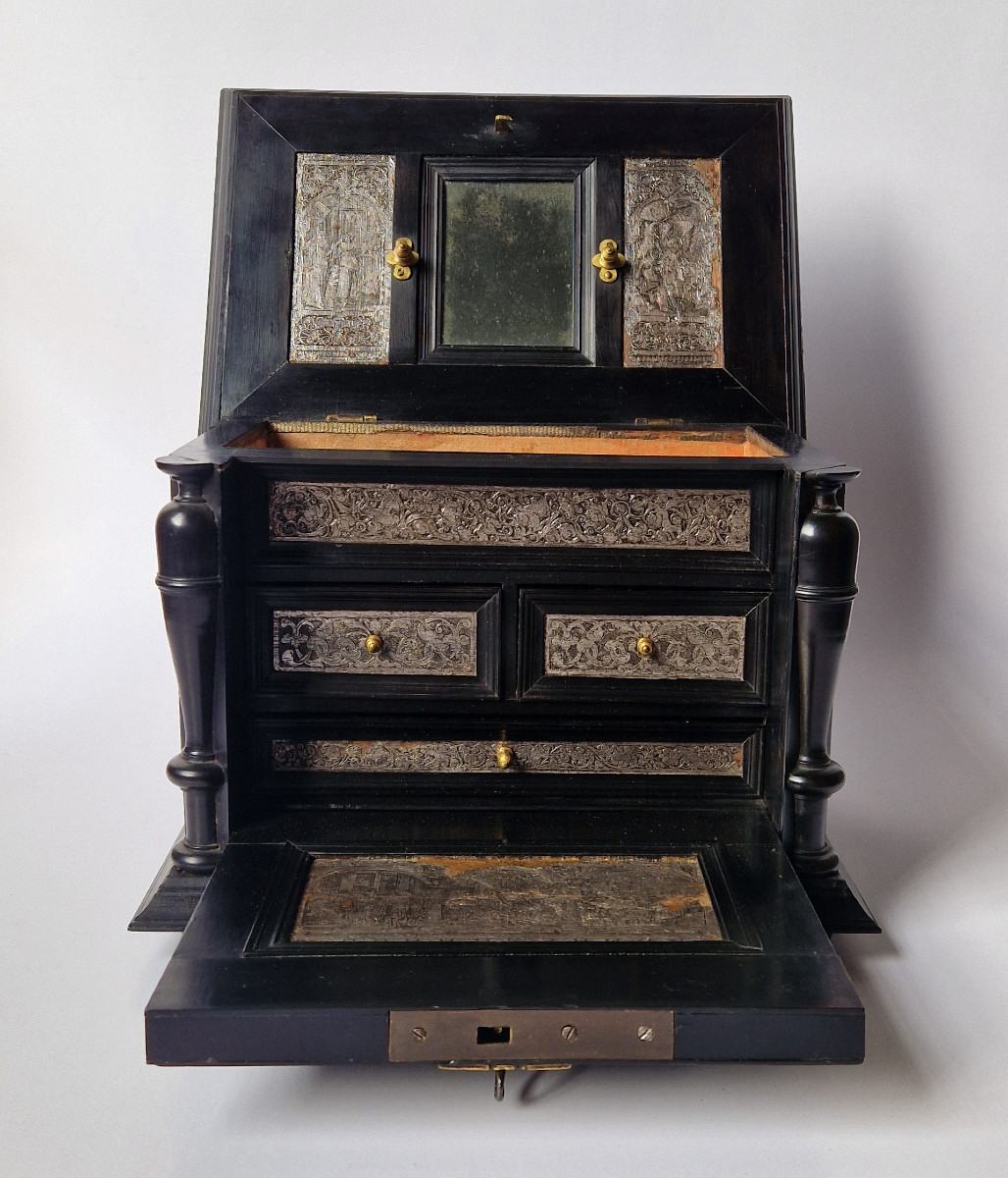 Ebony Table Cabinet With Silver Foil Interior, Antwerp, 17th Century, Circa 1650-photo-3