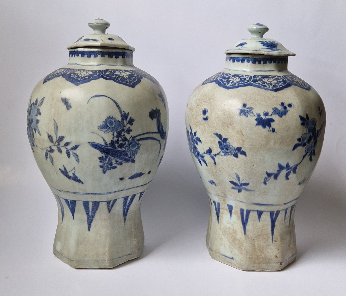 A Pair of Chinese Blue and White Porcelain Jars from the Hatcher Cargo c.1643 -photo-3