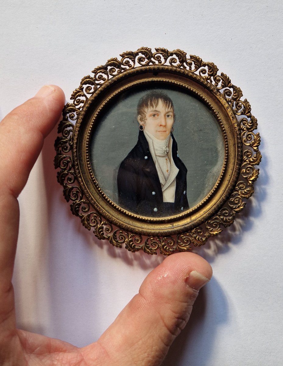 École française, vers 1810  Portrait en miniature d'une dame vêtue « à la garçonne »  -photo-4
