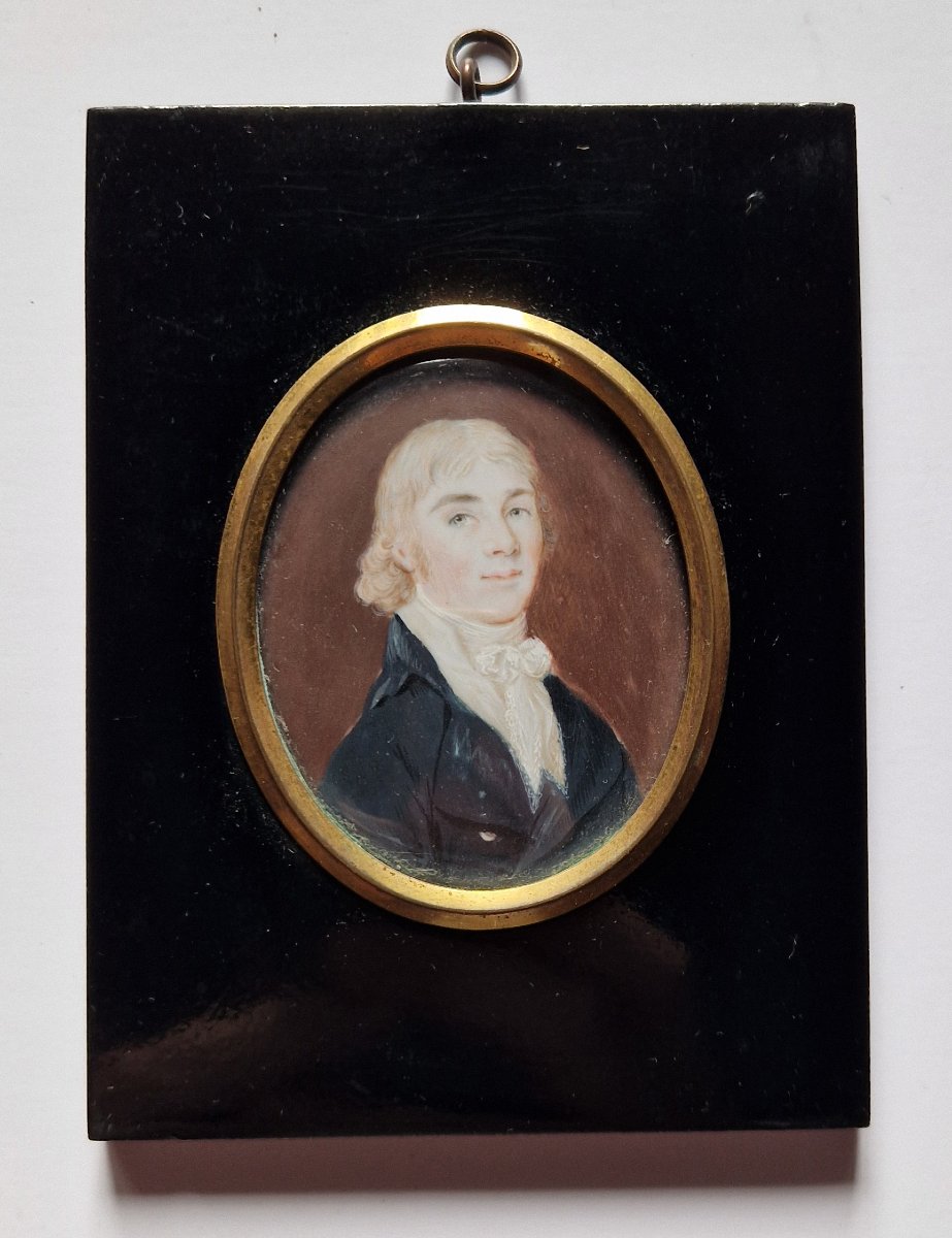 École anglaise, vers 1790 Portrait en miniature d'un gentilhomme -photo-2