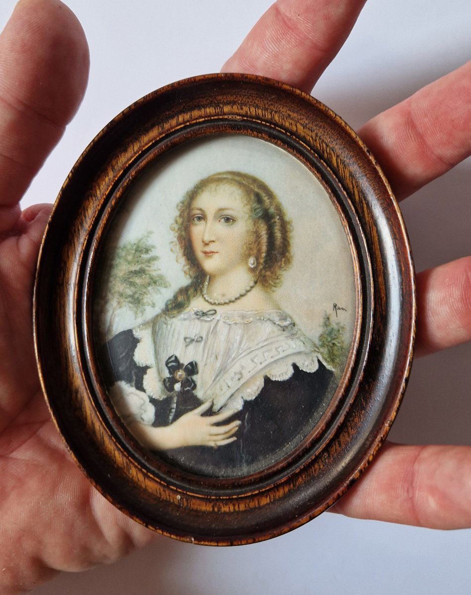 Miniature du XIXe siècle représentant la reine Henriette Marie, signée Ram  -photo-4