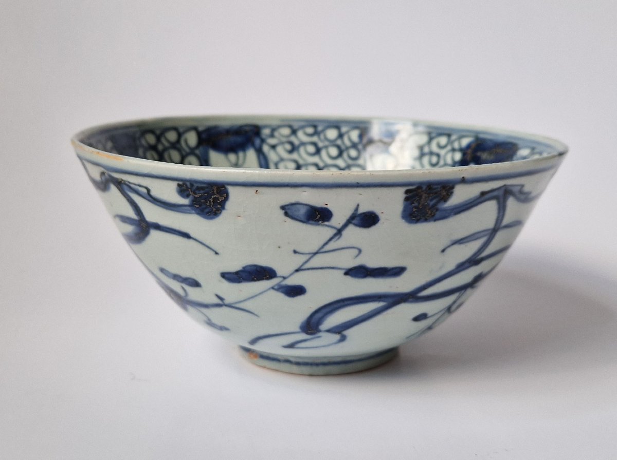 Bol bleu et blanc chinois Ming Wanli Swatow vers 1575-1625 Diamètre: 19,5 cm-photo-2