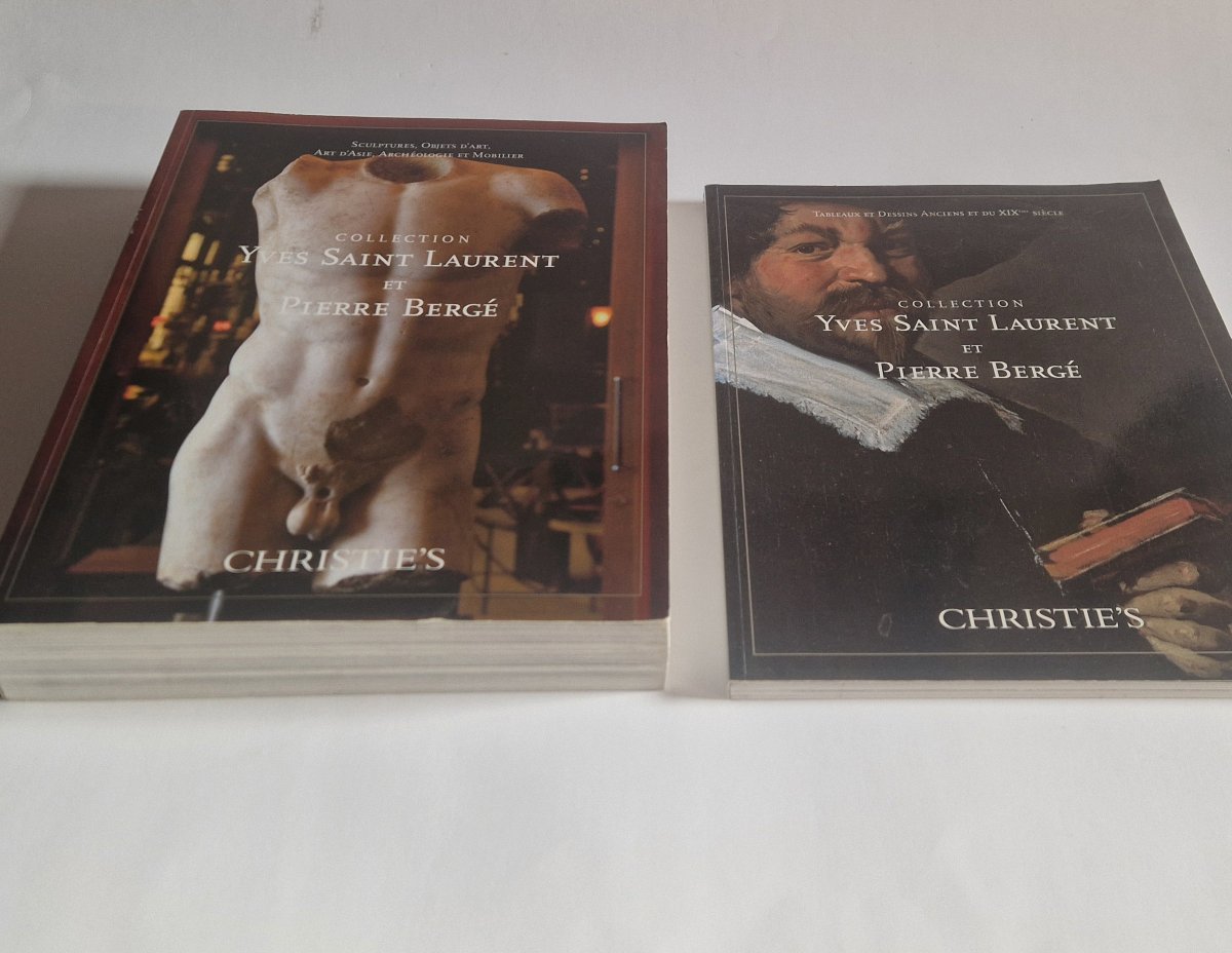 Deux volumes de catalogues de la vente de Yves Saint Laurent et Pierre Bergé Christie's 2009-photo-1