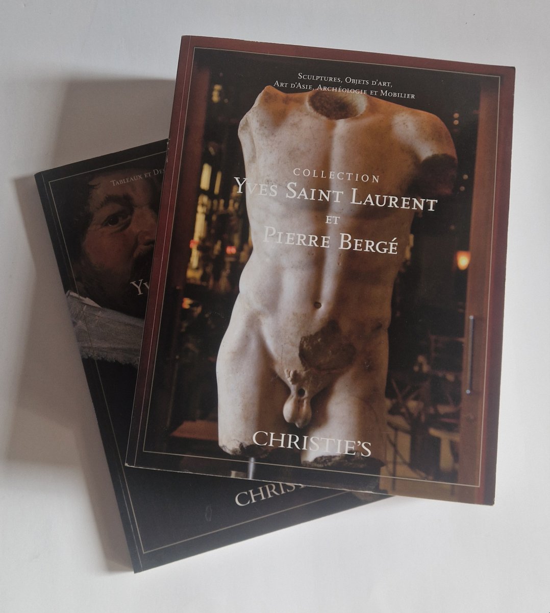 Deux volumes de catalogues de la vente de Yves Saint Laurent et Pierre Bergé Christie's 2009