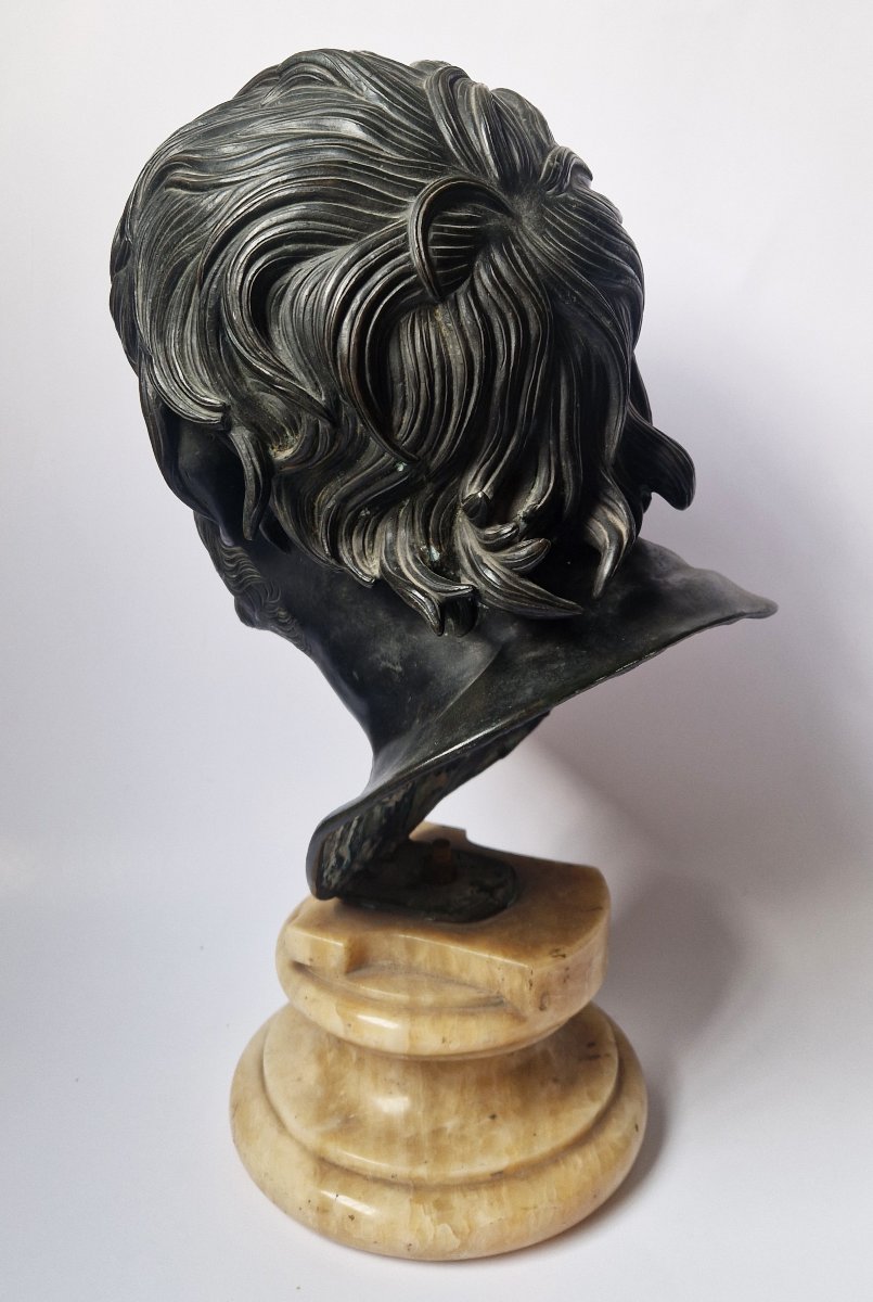 Buste en bronze italien «Grand Tour», d'après l'antique, dit « Pseudo-Sénèque », vers 1800-photo-3