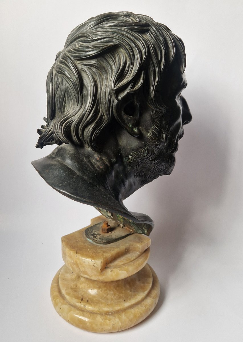 Buste en bronze italien «Grand Tour», d'après l'antique, dit « Pseudo-Sénèque », vers 1800-photo-1