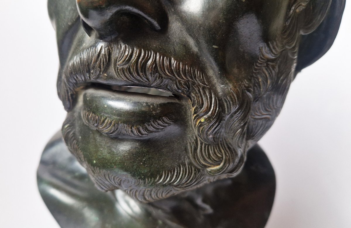 Buste en bronze italien «Grand Tour», d'après l'antique, dit « Pseudo-Sénèque », vers 1800-photo-6