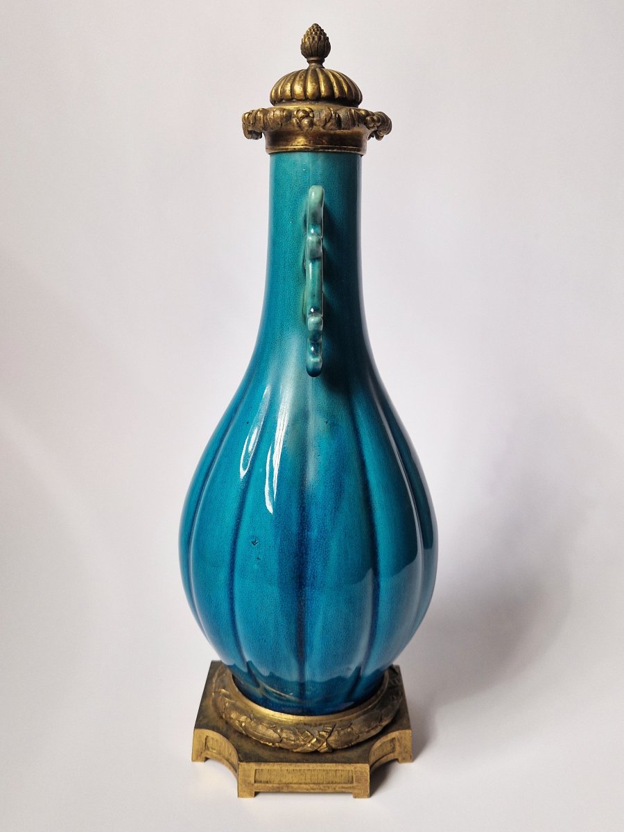 A Monochrome Vase In Turquoise Chinese 19th Century Porcelain With Louis XVI Style Mounts-photo-3