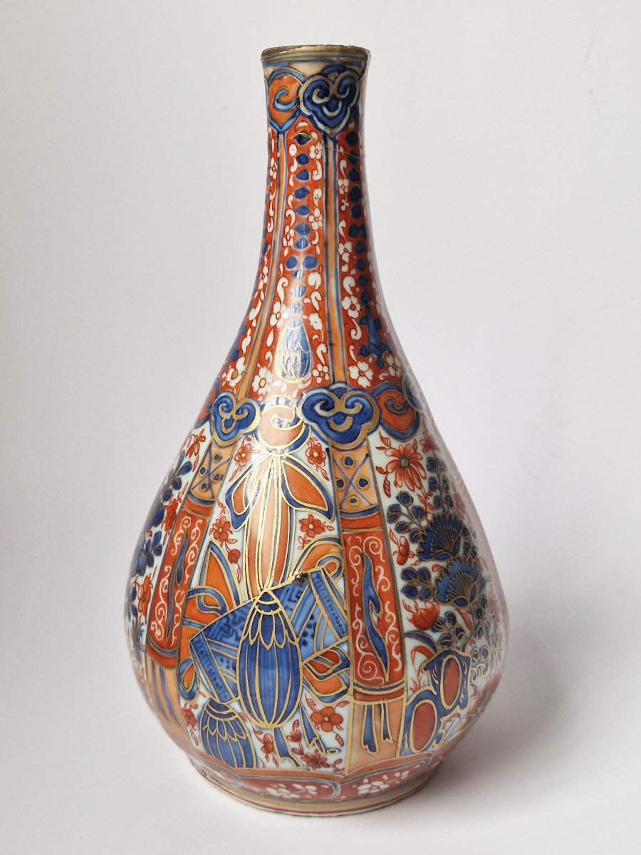 Vase bouteille en porcelaine chinoise époque Wanli, vers 1620, avec décor ajouté vers 1820 