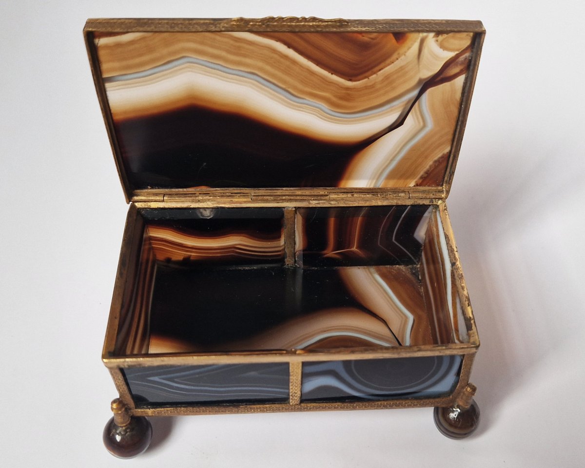 Boîte en agate rubanée et bronze doré, d'origine française ou allemande, milieu du XIXe siècle-photo-3