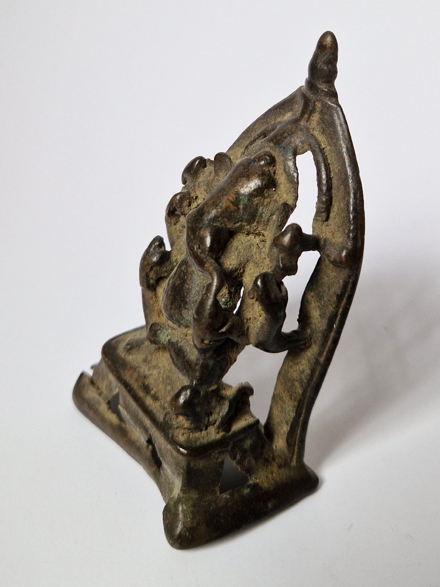 Statuette hindoue en bronze représentant Ganesha Inde du Nord, vers le XVe siècle -photo-4