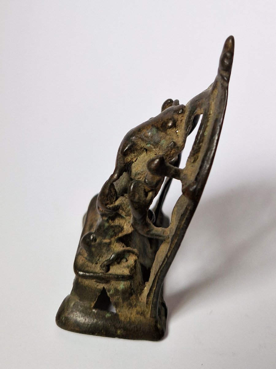 Statuette hindoue en bronze représentant Ganesha Inde du Nord, vers le XVe siècle -photo-1